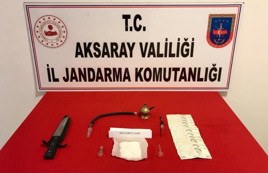 Aksaray'da uyuşturucu kaçakçılığı yapan 3 kişi yakalandı