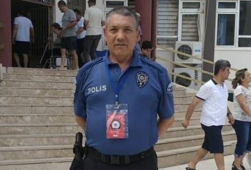 Odun Keserken Kalp Krizi Geçiren Emekli Polis Memuru Hayatını Kaybetti