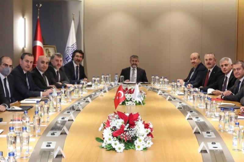 Bakan Nebati'den kritik toplantı
