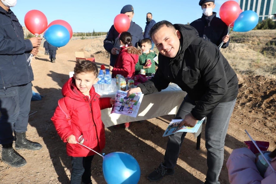 Aksaray jandarması geleceğe nefes oldu