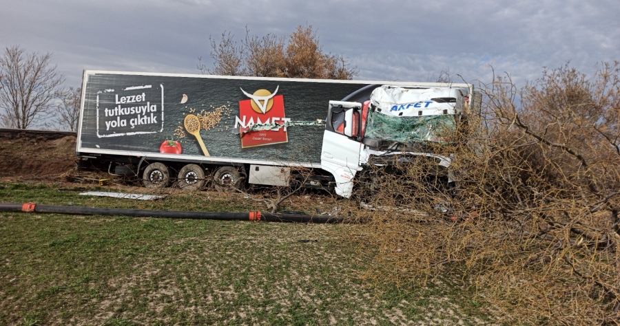 Aksaray Konya karayolunda meydana gelen trafik kazasında 1 kişi yaralandı
