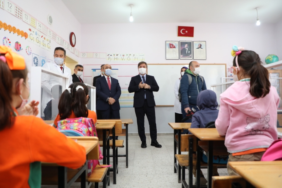 Yüz yüze eğitim kademeli olarak başladı