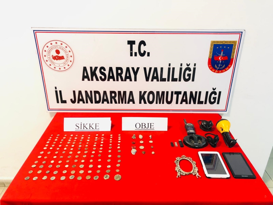 Aksaray Taşpınar Beldesi ve Eskil Bozcamahmut'ta Tarihi Eser Kaçakçısı 4 Kişi Yakalandı