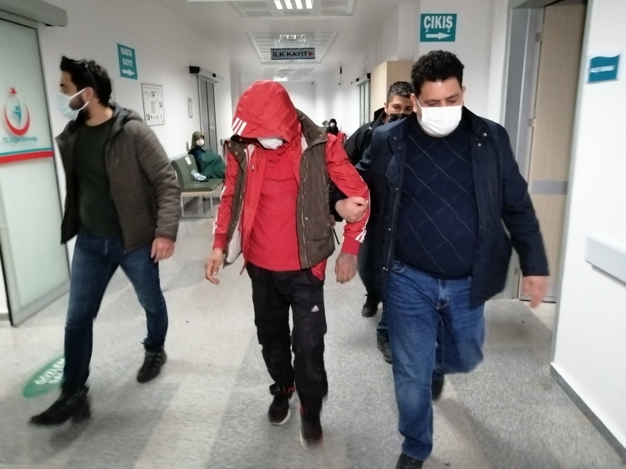 Aksaray'da Çeşitli Suçlardan Aranan Zanlı Önce Yakalandı Sonra Tutuklandı