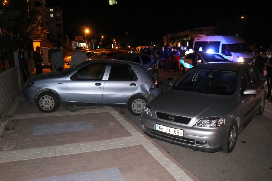 Aksaray Cumhuriyet Mahallesi'nde meydana gelen kazada 1 kişi yaralandı