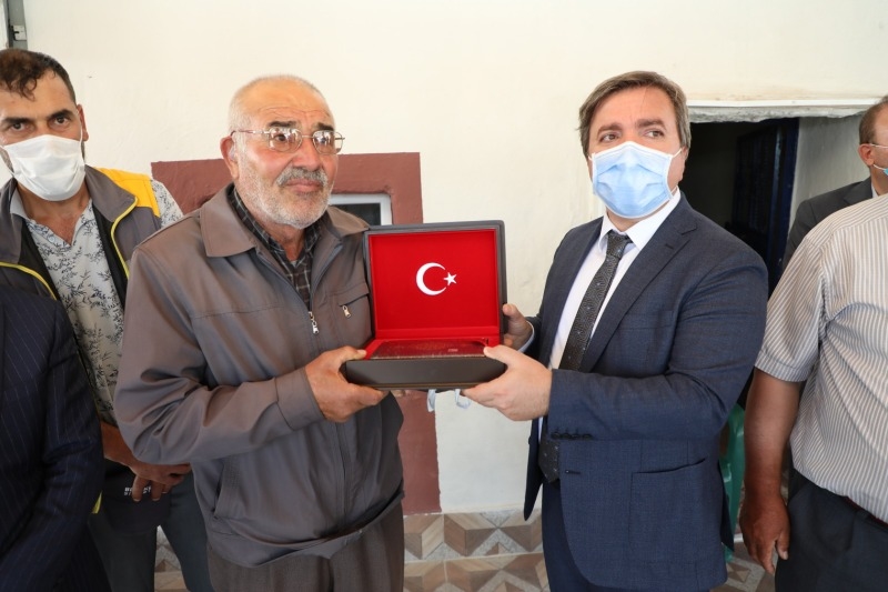 İki kardeşin 20 yıllık küslüğünü Vali Aydoğdu bitirdi