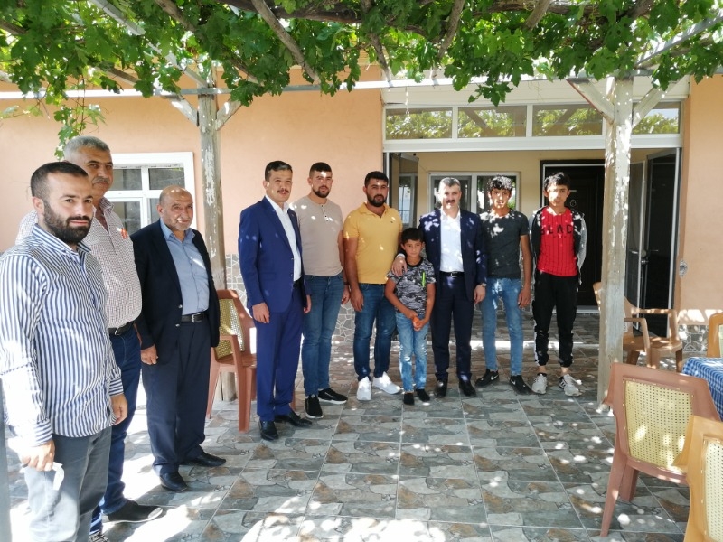 AK Parti Aksaray il teşkilatı köylerde vatandaşım sıkıntılarını dinliyor