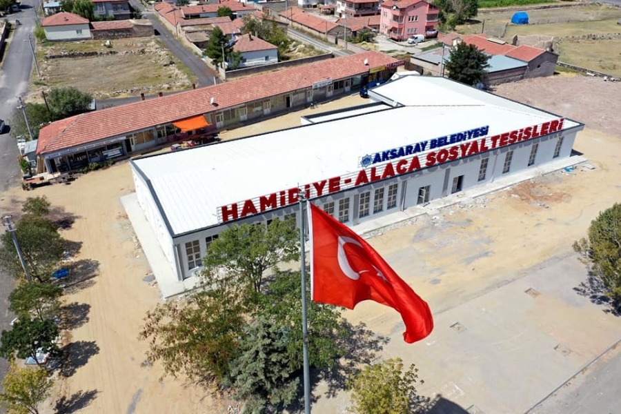 HAMİDİYE- ALACA MAHALLE KONAĞI VE ÇOK AMAÇLI SOSYAL TESİSTE İNŞAAT ÇALIŞMALARI TAMAMLANDI