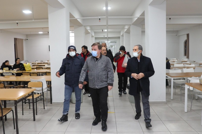 Kardan ve Tipiden Mahsur Kalan 1000 kişi öğrenci yurtlarında ağırlandı