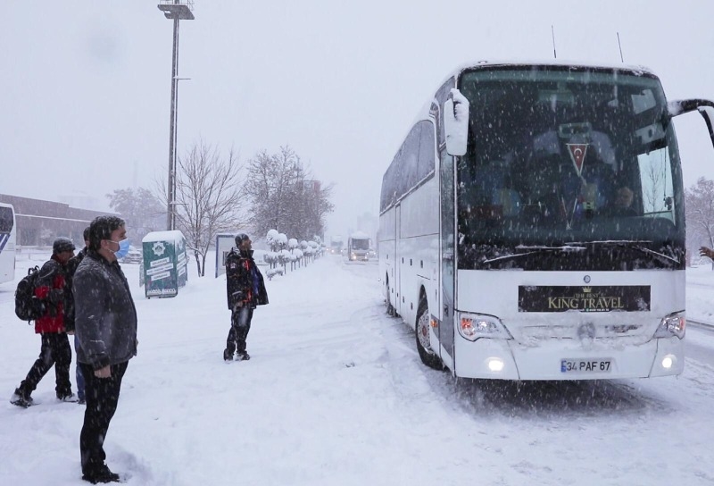 Kardan ve Tipiden Mahsur Kalan 1000 kişi öğrenci yurtlarında ağırlandı