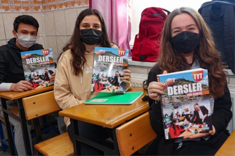Nevşehir Belediyesi'nden üniversite adaylarına destek