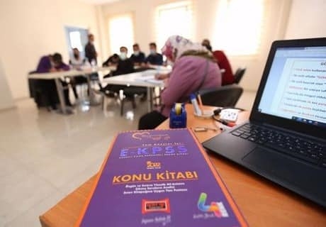 ENGELLİ KOORDİNASYON MERKEZİ ENGELLİ MEMUR ADAYLARINA REHBERLİK EDİYOR