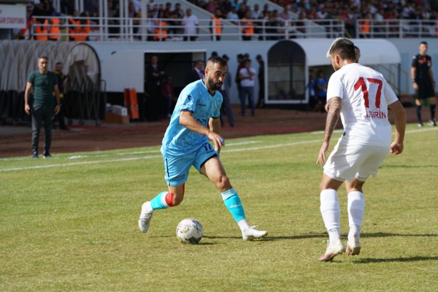 Aksarayspor Bergama Belediyespor ile 0-0 berabere kaldı.