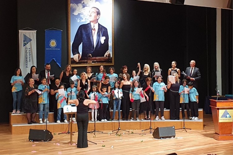 İyilik Korosu konser gelirini TEGV'e bağışladı