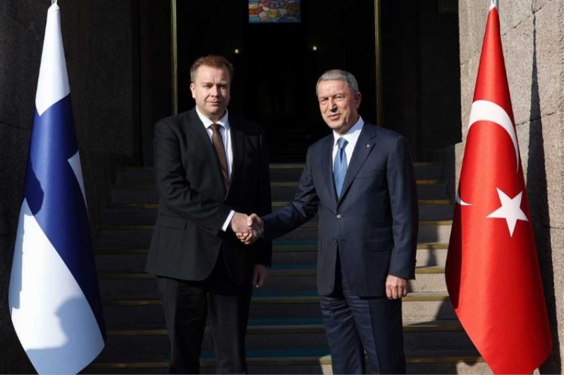 Finlandiya Savunma Bakanı Türkiye'de... Bakan Akar'dan 'güçlü TSK, güçlü NATO' vurgusu