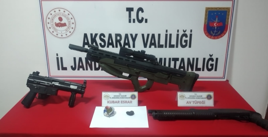 Aksaray'da uyuşturucu tacirlerine yapılan operasyonda 2 kişi yakalandı