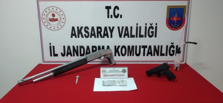 Aksaray Jandarması Uyuşturucu Tacirlerine Yaptığı Operasyonda 2 Kişiyi Yakaladı