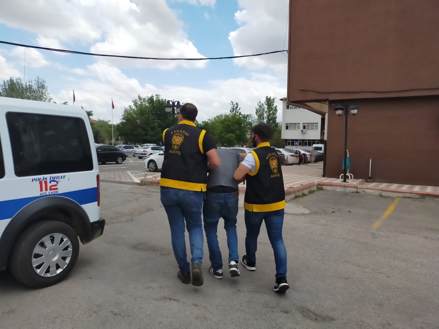 Aksaray'da zincir marketlerden hırsızlık yaptığı tespit edilen 1 kişi yakalandı