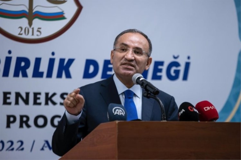 Bakan Bozdağ'dan yargının eleştirilmesine sert tepki