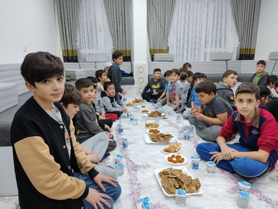 AKÇED İZCİLERİ BU HAFTA İFTARDA BULUŞTU