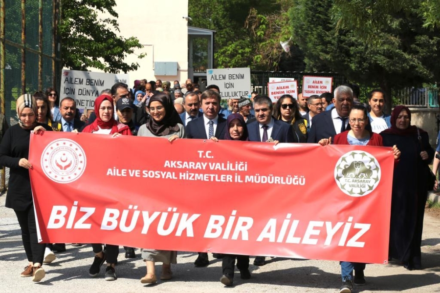 Aksaray'da Aile temalı kortej yürüyüşü gerçekleştirildi