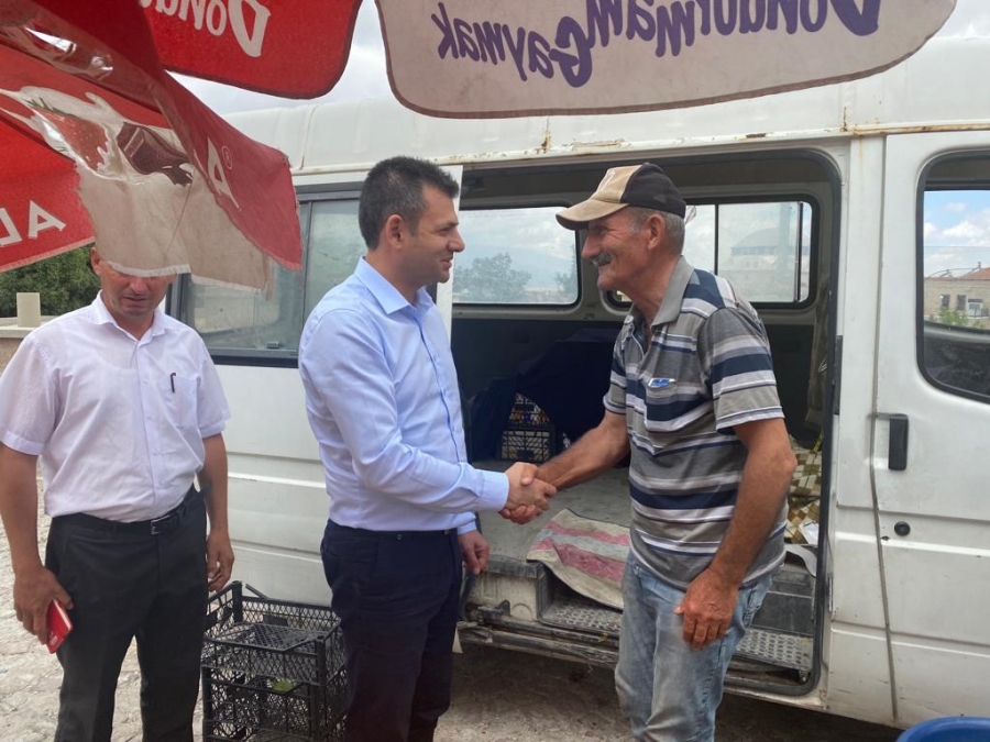 CHP il başkanı Ali Abbas Ertürk vatandaşı dinlemeye devam ediyor