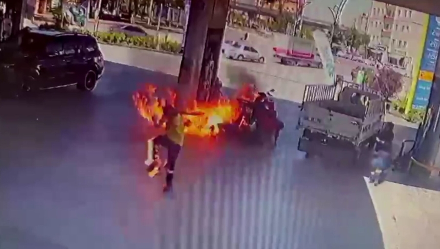 Benzin istasyonunda ATV alev topuna döndü