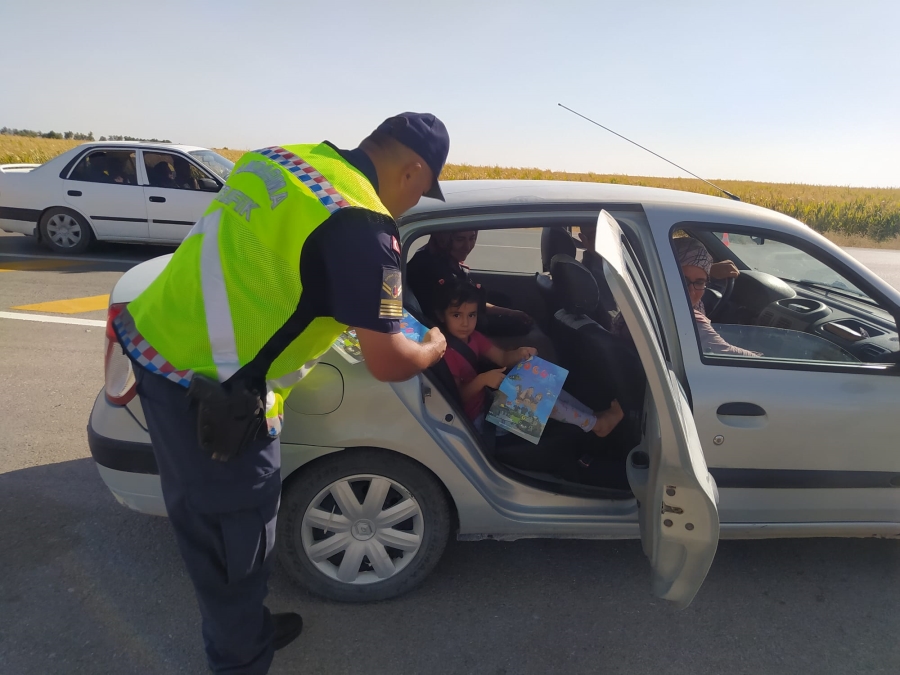 Aksaray jandarması emniyet kemeri uygulaması yaptı