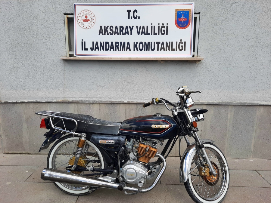 Aksaray'da motosiklet hırsızı yakalanarak gözaltına alındı