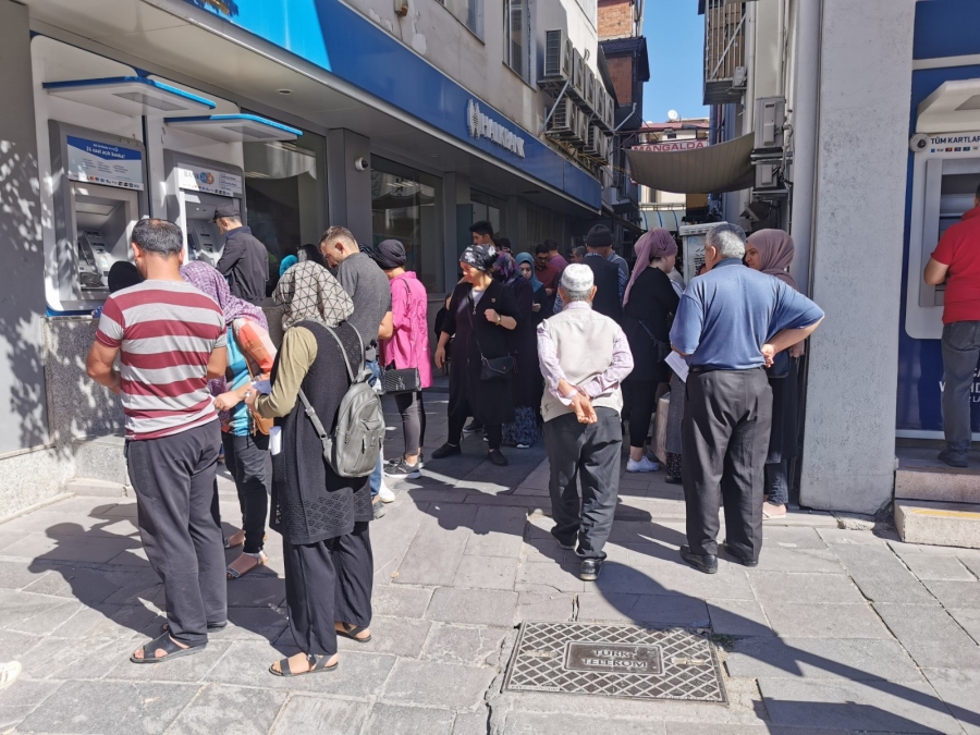 TOKİ tarafından gerçekleştirilecek Türkiye'nin en büyük sosyal konut projesinin başvuruları başladı