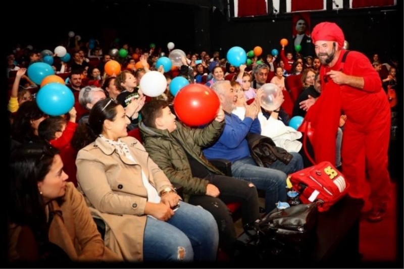 Murat Makar'dan stand-up gösterisi