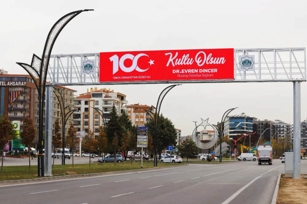 AKSARAY BELEDİYESİ CADDE VE SOKAKLARI TÜRK BAYRAKLARI İLE DONATIYOR