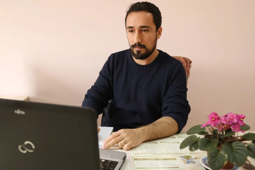 ASÜ PSİKOLOGLARI DANIŞMANLIK İÇİN HER AN ÖĞRENCİLERİN YANINDA