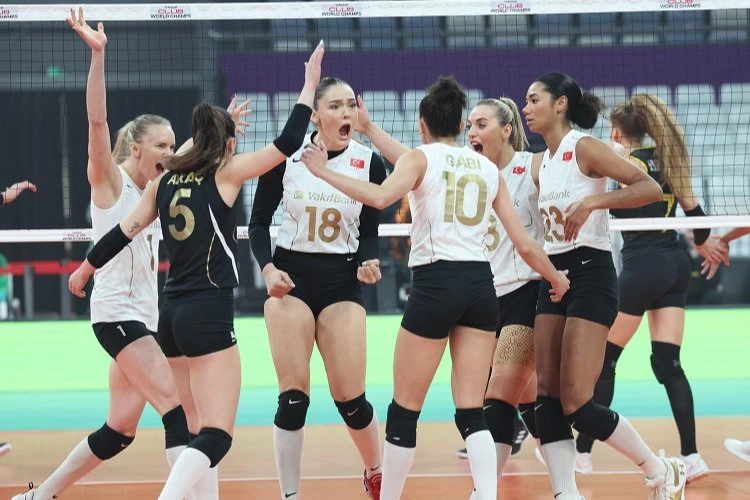 VakıfBank, Kulüpler Dünya Şampiyonası'nda yarı finalde