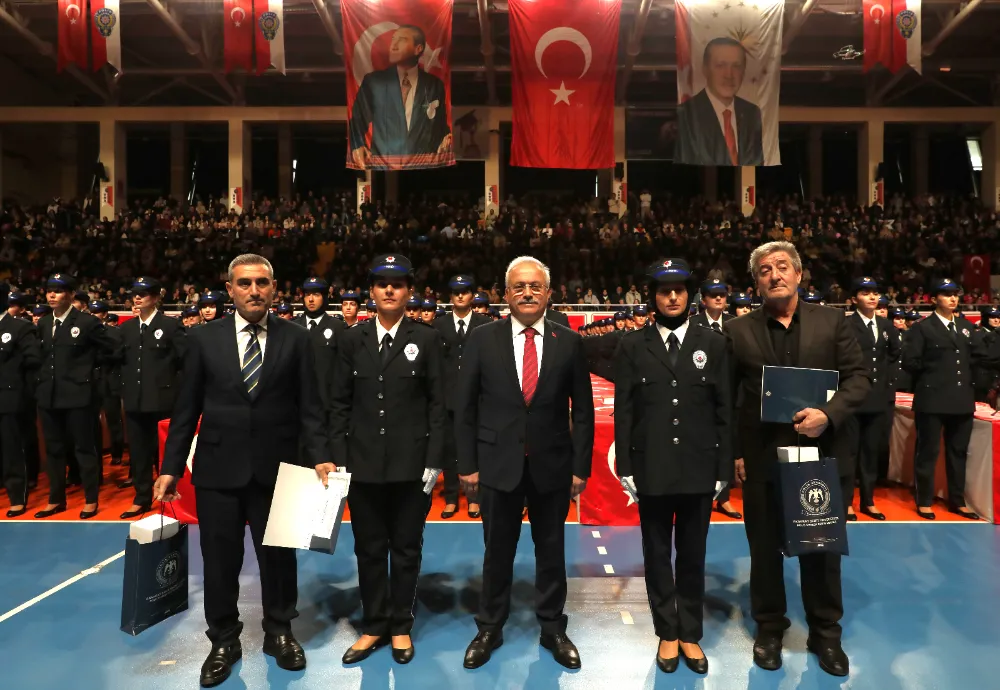 Aksaray'da Polis Adayları Mezuniyet Sevinci Yaşadı