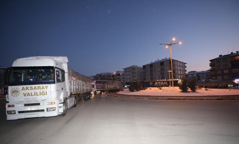 Aksaray’dan deprem bölgesine yardım malzemeleri sevkiyatı devam ediyor