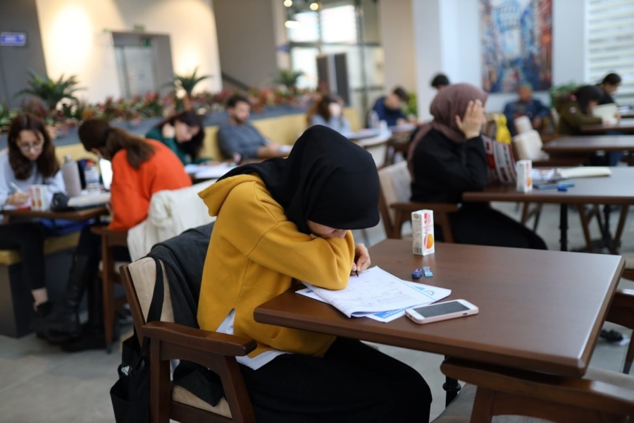 KİTAP KONAKLARI VE MİLLET KIRAATHANESİ GÜNLÜK BİN 155 KİTAPSEVERİ AĞIRLIYOR