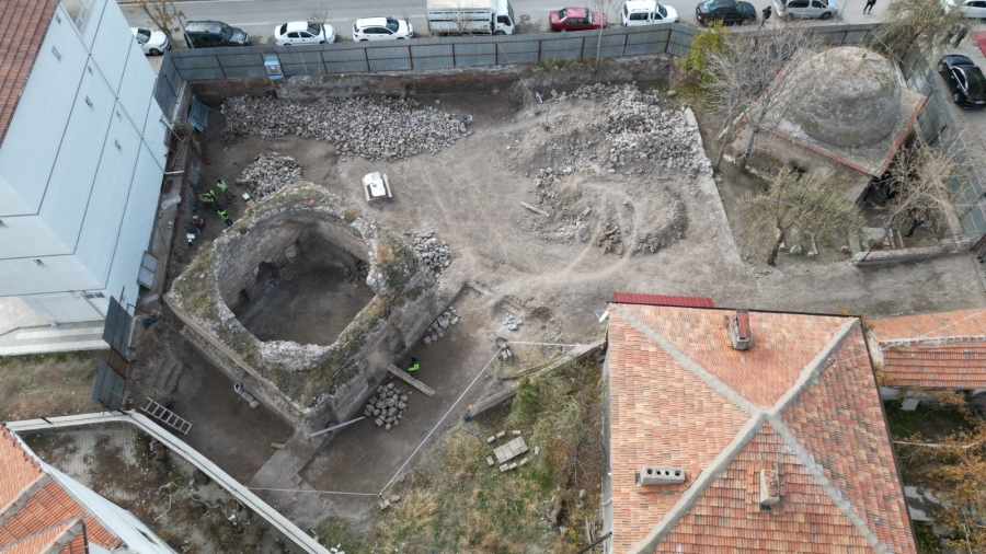 PÎR ALİ SULTAN TÜRBESİ’NDE GÜÇLENDİRME VE RESTORASYON ÇALIŞMALARI DEVAM EDİYOR