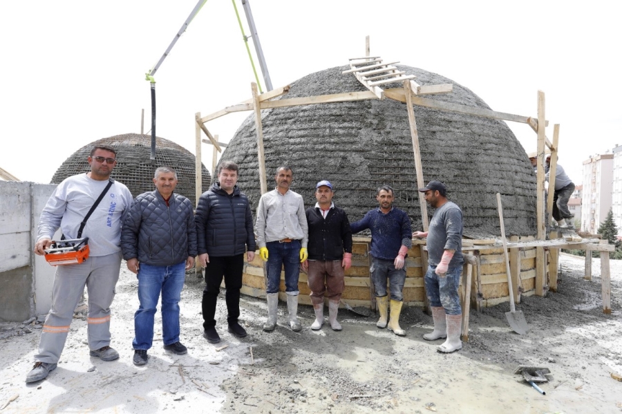 Başkan Dinçer Yapımı Devam Eden Selçuklu Külliyesinde İncelemelerde Bulundu