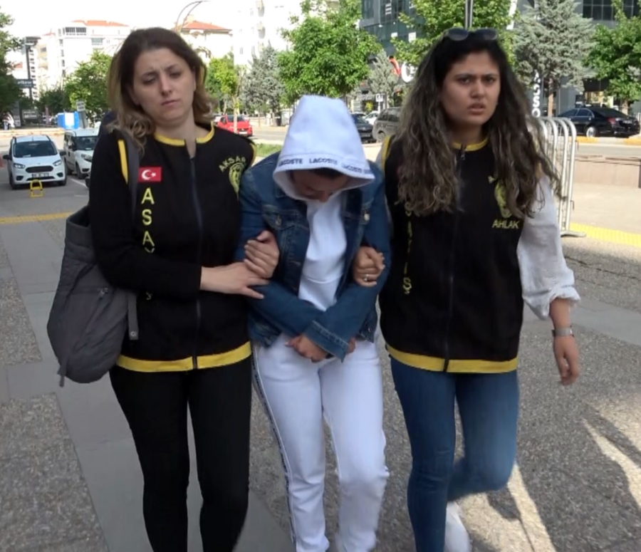Hayatını kaybeden hemşirenin doktor arkadaşı ve hastane müdürü adliyeye sevk edildi