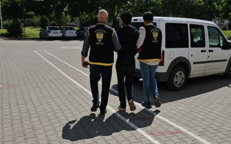 Aksaray'da iş yerini silahla yağmalama suçundan aranan şahıs yakalandı