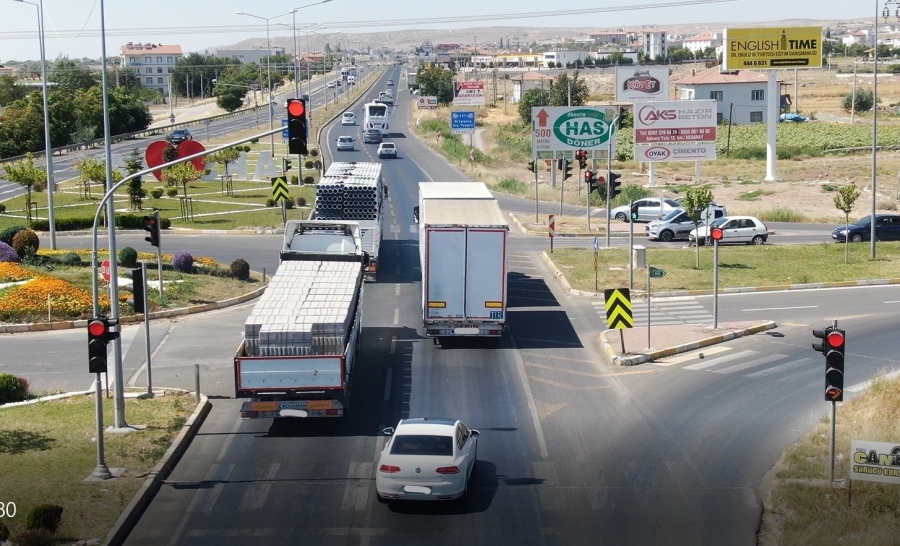 Aksaray’da Kırmızı Işık İhlali Yapan 9 Araca Cezai İşlem Uygulandı