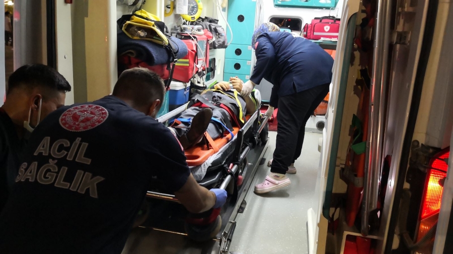 Aksaray'da otomobilin çarptığı yaşlı vatandaş ağır yaralandı