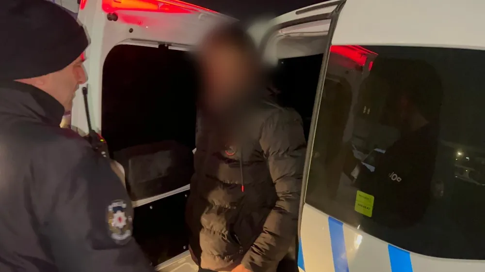 Aksaray'da boşanmak üzere olan eski eşini bıçakladı