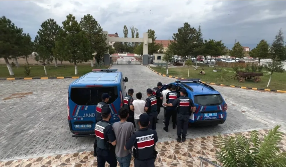 Aksaray'ın Eskil İlçesinde Uyuşturucu Taciri 3 Kişi Yakalandı