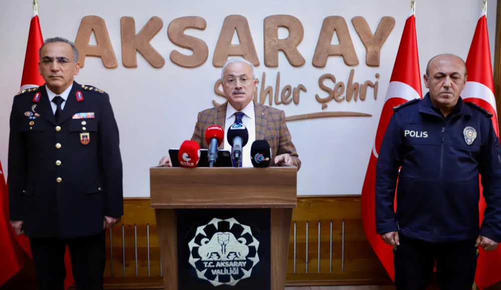 AKSARAY VALİSİ MEHMET ALİ KUMBUZOĞLU ASAYİŞ BİLGİLENDİRME TOPLANTISINDA EKİM AYI GÜVENLİK VERİLERİNİ KAMUOYUYLA PAYLAŞTI