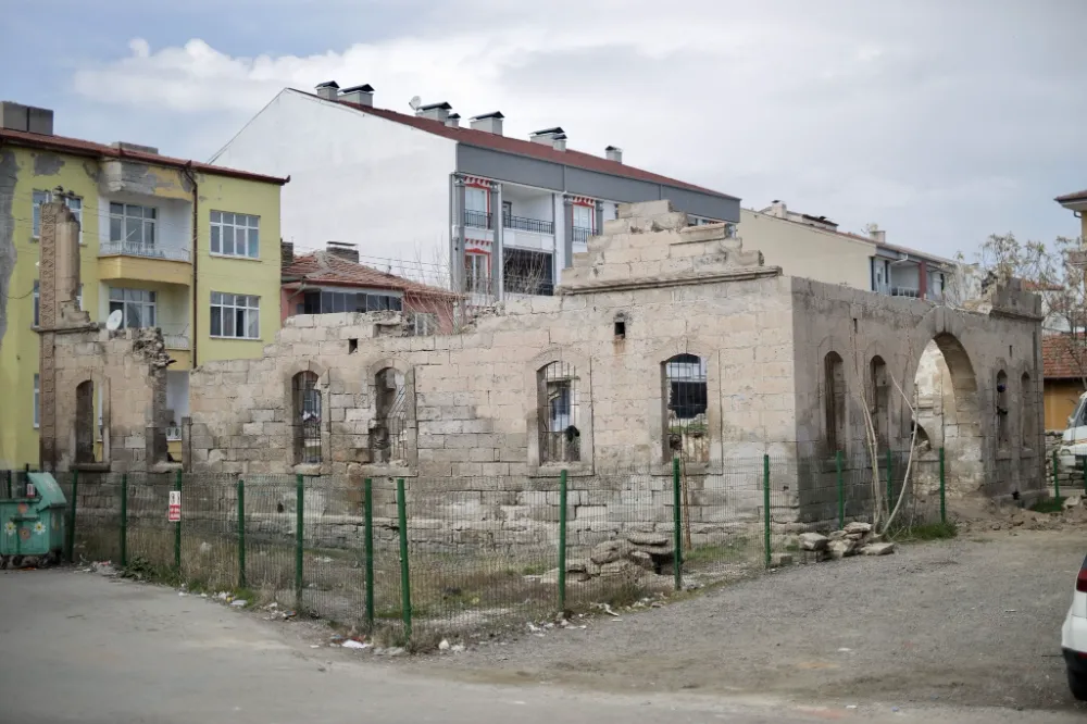 AKSARAY BELEDİYESİ BİR TARİHİ KONAĞI DAHA KORUMA ALTINA ALINIYOR