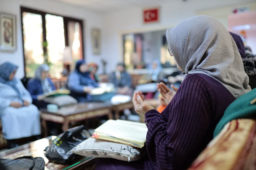 AKMEK VE KADIN AKTİVİTE MERKEZLERİ RAMAZAN AYINDA MUKABELE PROGRAMLARI VE SÖYLEŞİLERLE KADINLARA EV SAHİPLİĞİ YAPACAK