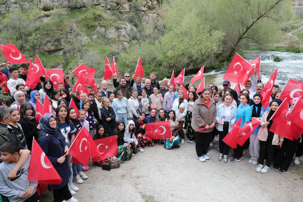 Dünyaca ünlü Ihlara Vadisi'nde doğa yürüyüşü yapıldı