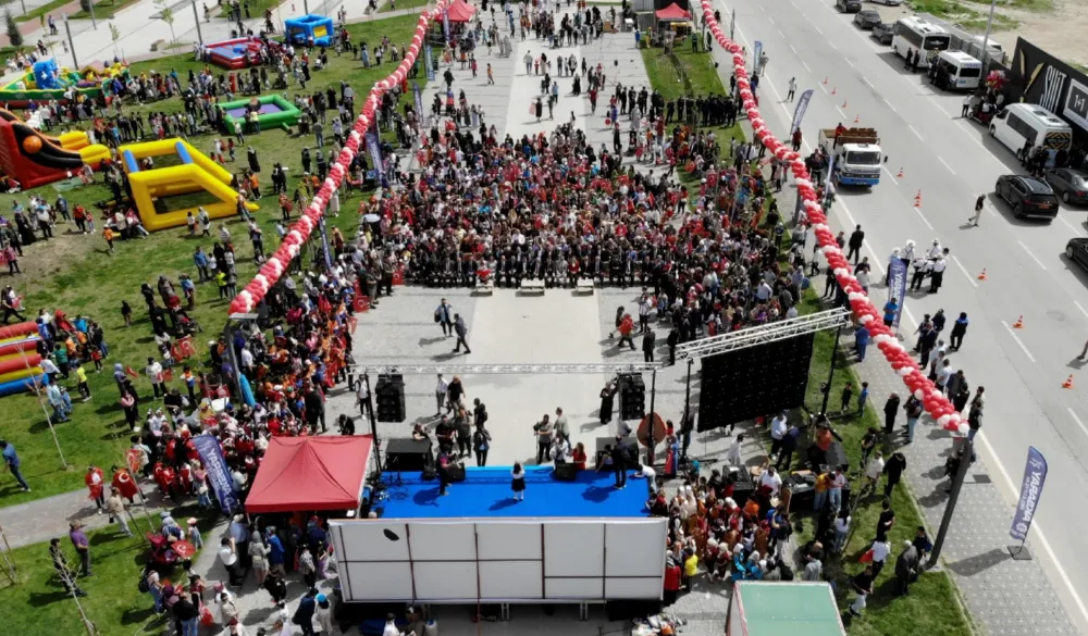 Aksaray da 23 Nisan Ulusal Egemenlik ve Çocuk Bayramı Coşkuyla Kutlanıyor